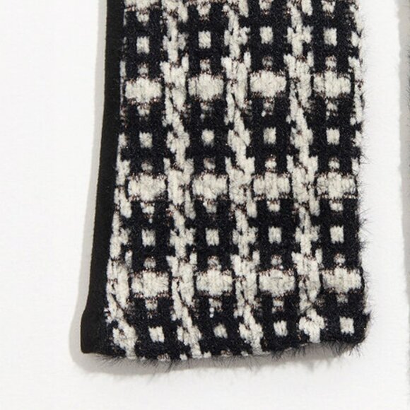 Black and White Ivory Boucle Gloves - Picture 3 of 3